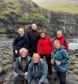Foto af den danske delegation til det nordiske nationalkommissionsmøde på Færøerne.